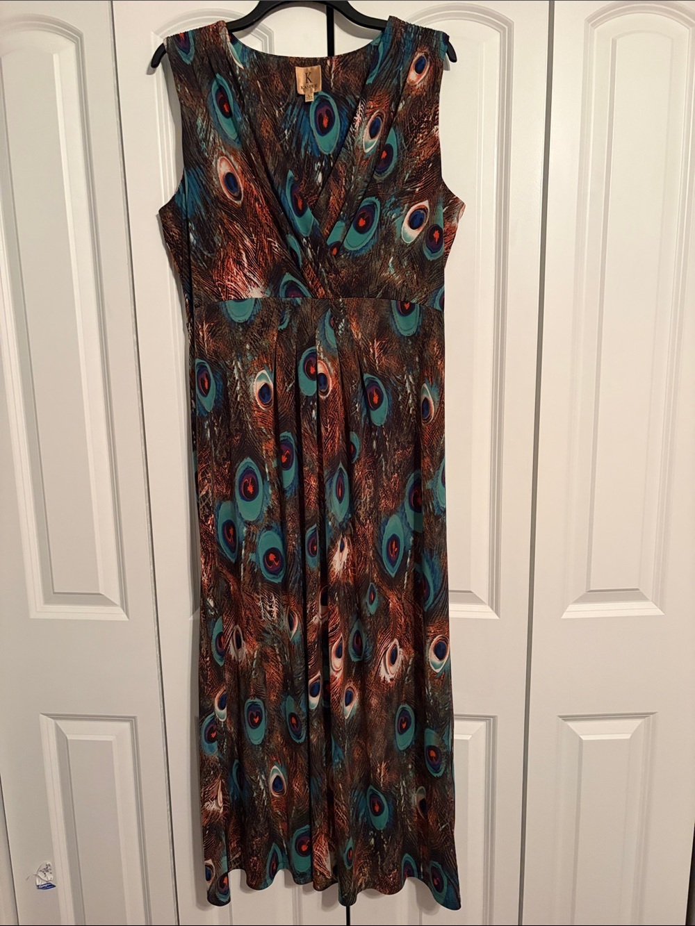 Kasper Peacock-Print Sleeveless Maxi Dress in Teal and Brown